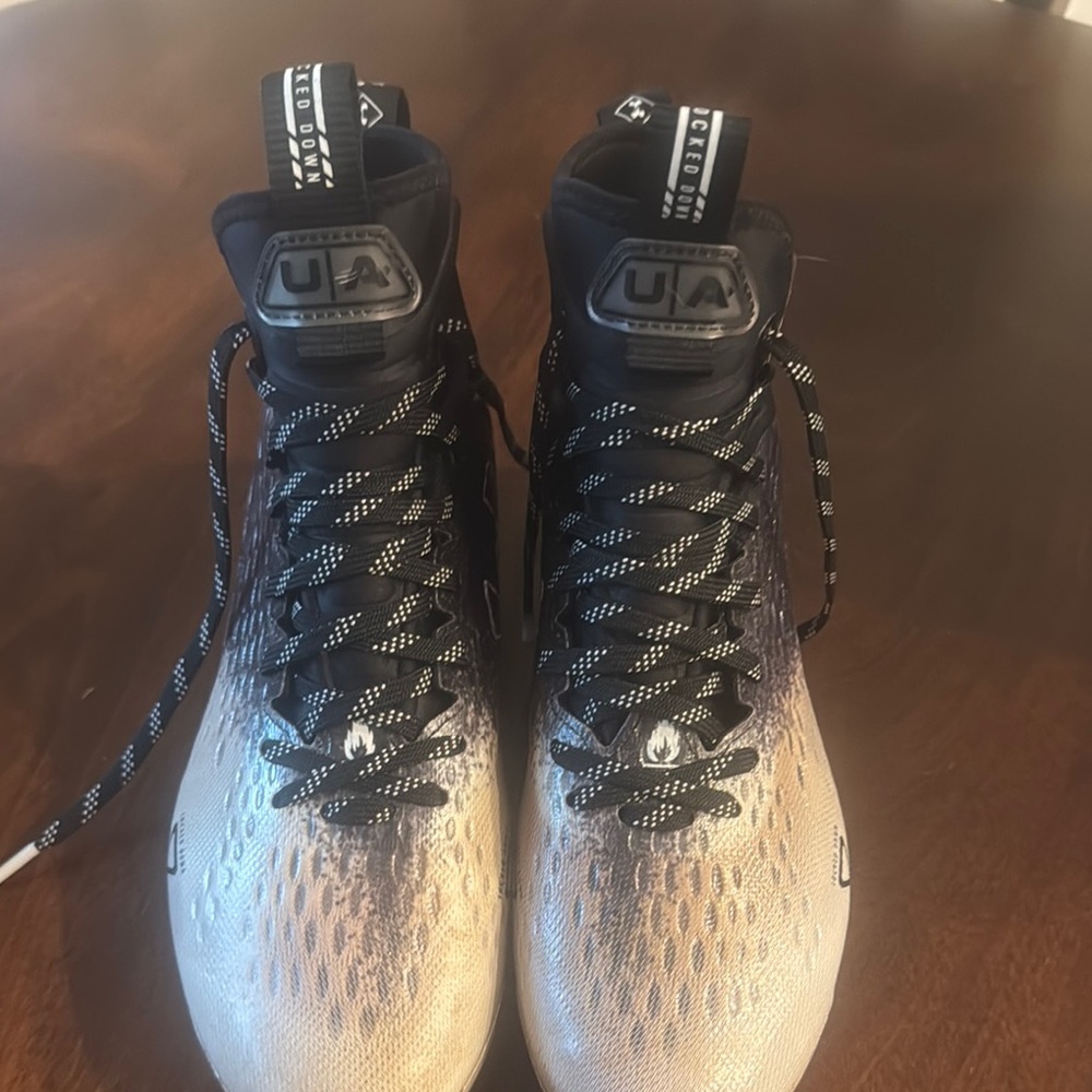 Under Armour Black and Gold Athletic Shoes